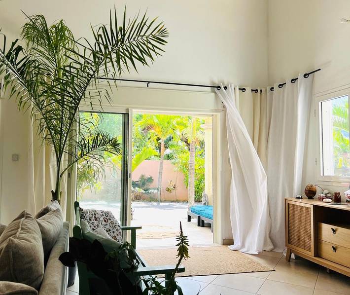 Gîte pour 2 personnes, avec terrasse et jacuzzi ainsi que jardin et piscine à Entre-Deux - 4