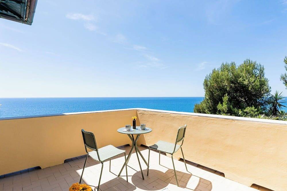 Merveilleuse maison de vacances pour 4 personnes avec Wifi et terrasse in Spiaggia d'Oro (Imperia), Imperia