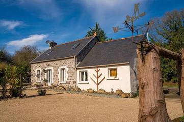 Gîte pour 6 personnes, avec jardin dans La Vallée des Saints