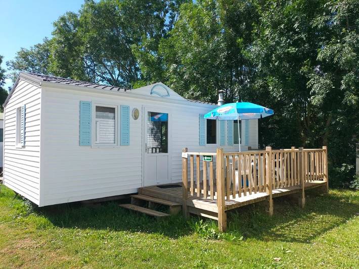 Camping pour 4 personnes, avec terrasse et jardin ainsi que vue et piscine, animaux acceptés à Longeville-sur-Mer - 3