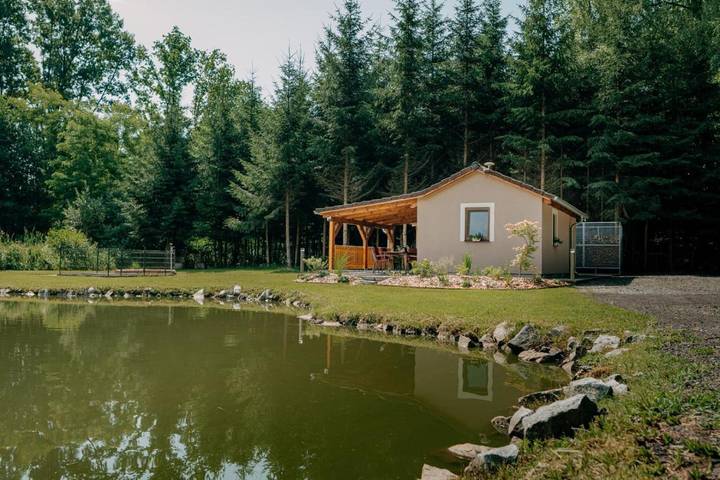 Camping voor 4 personen, with tuin and uitzicht as well as terras in Tsjechië