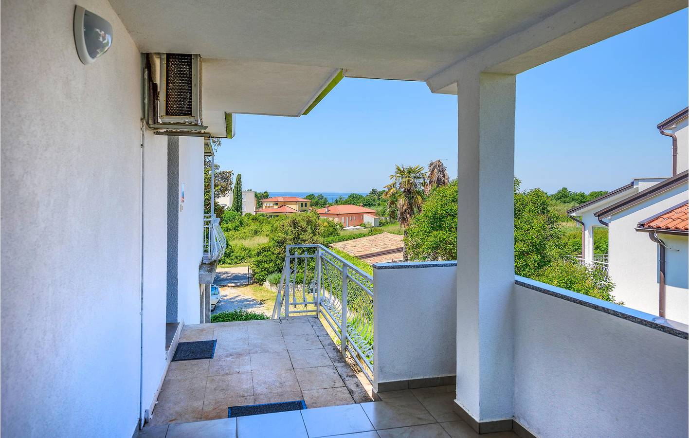 Ganze Ferienwohnung, Ferienwohnung für 6 Personen mit Terrasse in Lovrecica, Umag und Umgebung