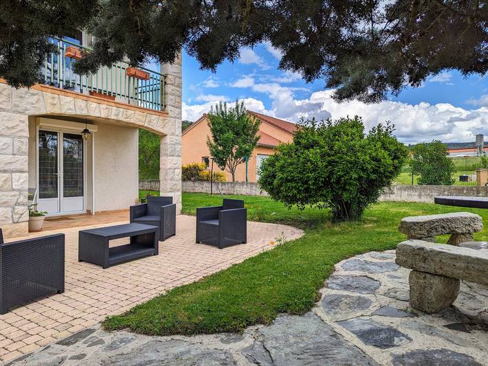 Gîte pour 3 personnes à Saint-Pierre-Eynac