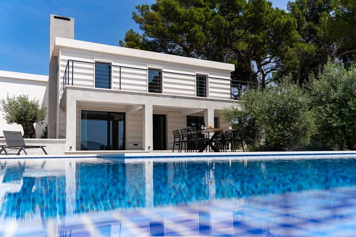 Villa pour 8 personnes, avec balcon/terrasse et piscine à Sumartin - 2