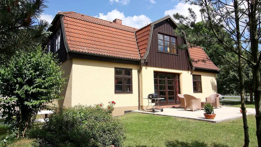 Ferienhaus für 12 Personen, mit Garten und Sauna in Sternberger Seenlandschaft - 2
