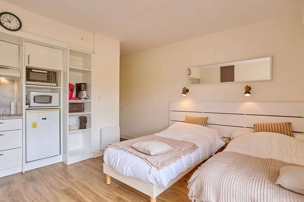 Apartamento entero, Estudio renovado y climatizado con balcón para 2 personas in Cazaubon, Gers