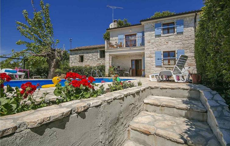 Ferienhaus für 4 Personen, mit Terrasse in Porec und Umgebung