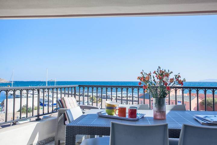 Casa de huéspedes para 6 personas, con terraza y vistas - 1