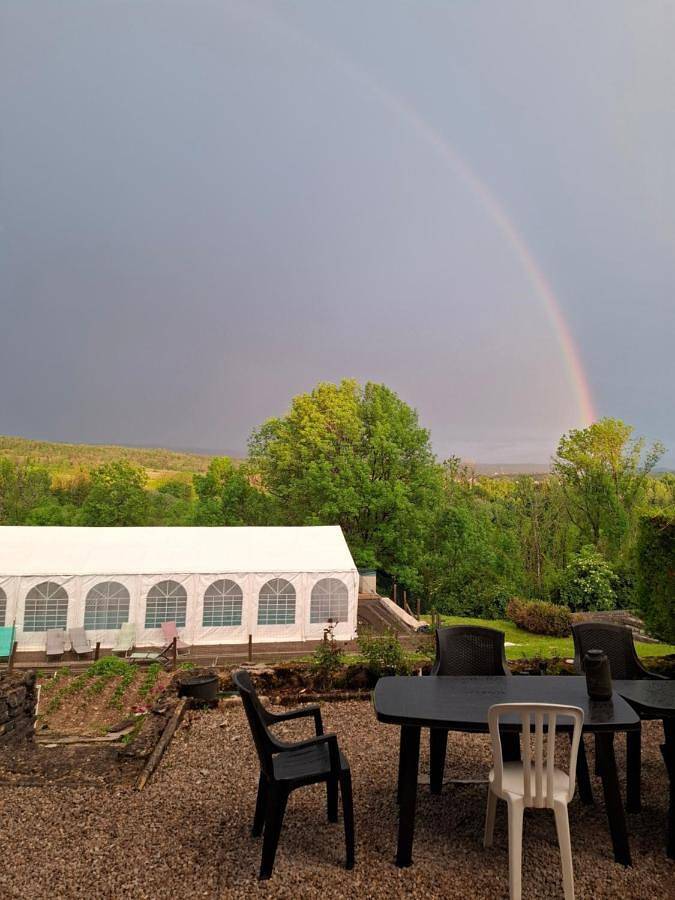 Maison d’hôte pour 2 personnes, avec terrasse ainsi que vue et piscine, animaux acceptés dans le Jura - 3