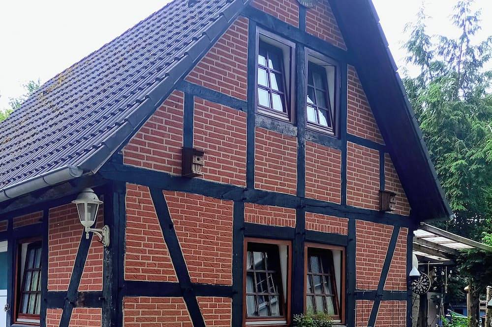 Delightful 1-bedroom house in charming Celle for a relaxing stay in Boye, Celle