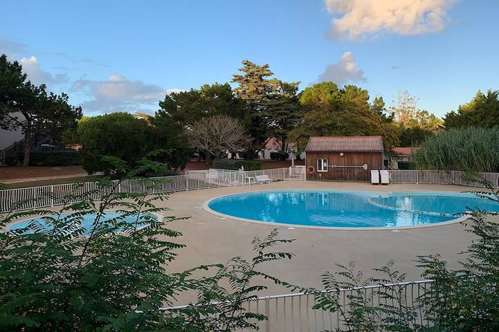 Gîte pour 4 personnes, avec jardin dans Plage des Sables-Vignier - 4