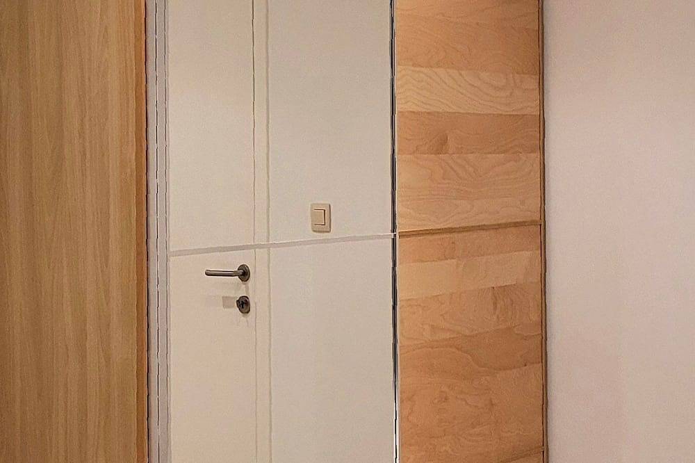 Entire apartment, Centrally Located Apartment Next to Eu Commission in Brussels, Brussels region
