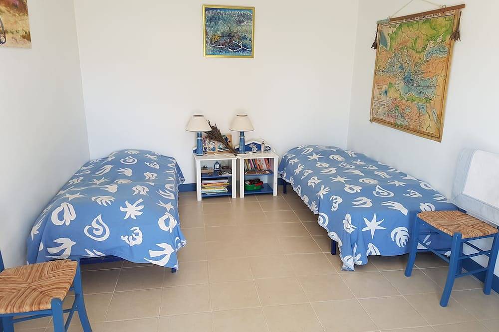 Maison de village avec un grand jardin  10 couchages in Île-d'Aix, Région de Rochefort