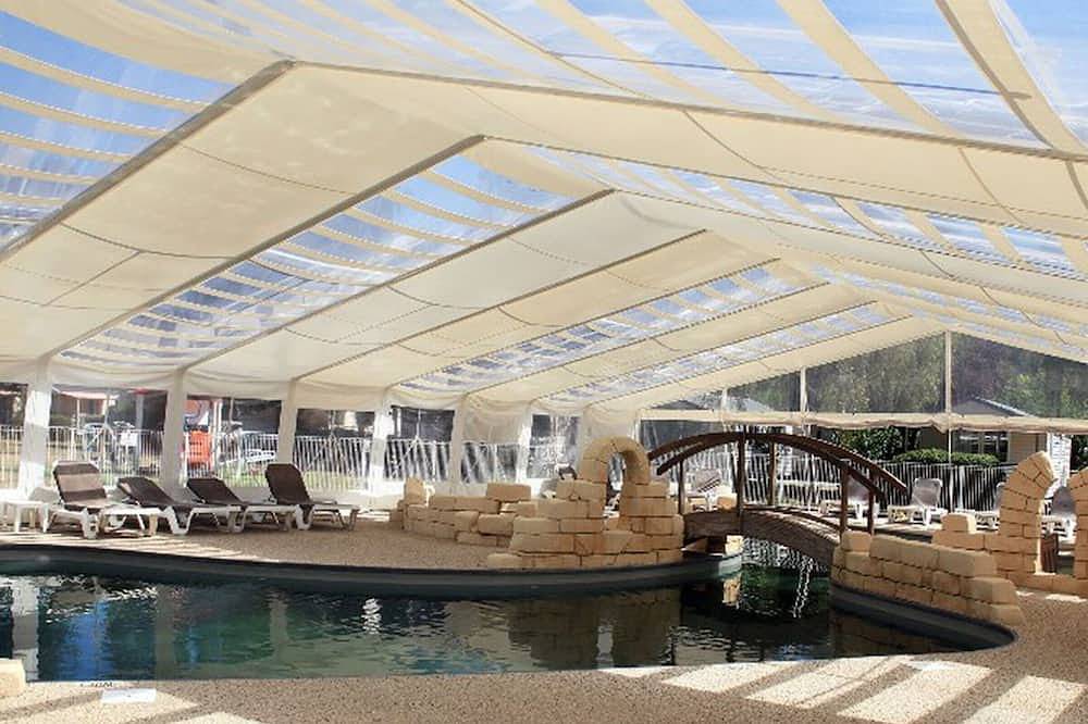 Casa móvil cómoda con terraza in Luynes, Región de Tours