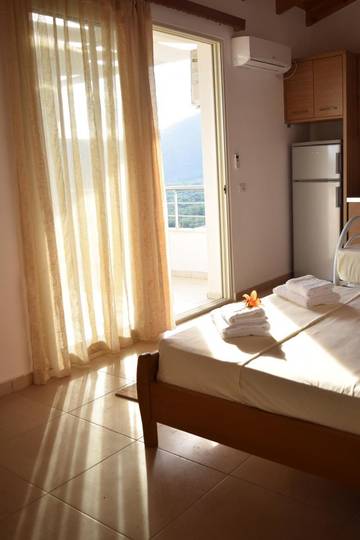 Maison d’hôte pour 4 personnes, avec vue et jardin, animaux acceptés à Himarë