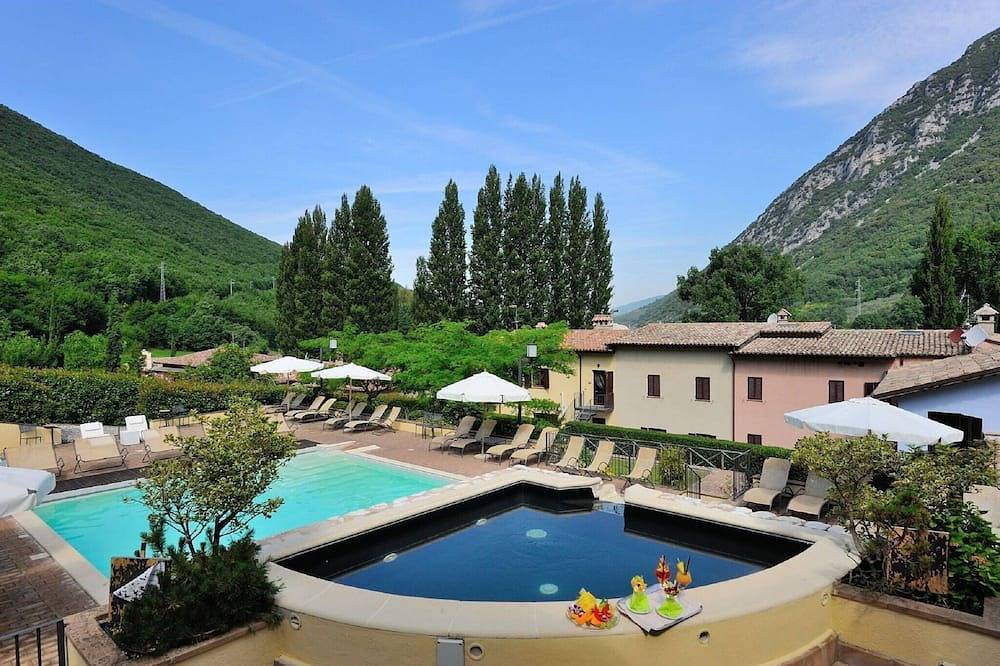 Apartment in Umbria with Pool and Sauna in Foligno, Perugia Province