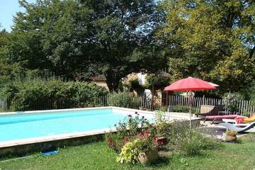 Gîte pour 8 personnes, avec jardin et terrasse, animaux acceptés à Montcabrier