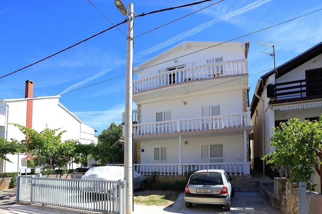 Entire apartment, Studio flat near beach Bibinje, Zadar As-25132-a in Bibinje, Zadar