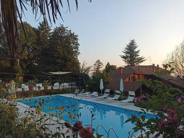 Chambre d’hôte pour 2 personnes, avec jardin et piscine, animaux acceptés dans Bra