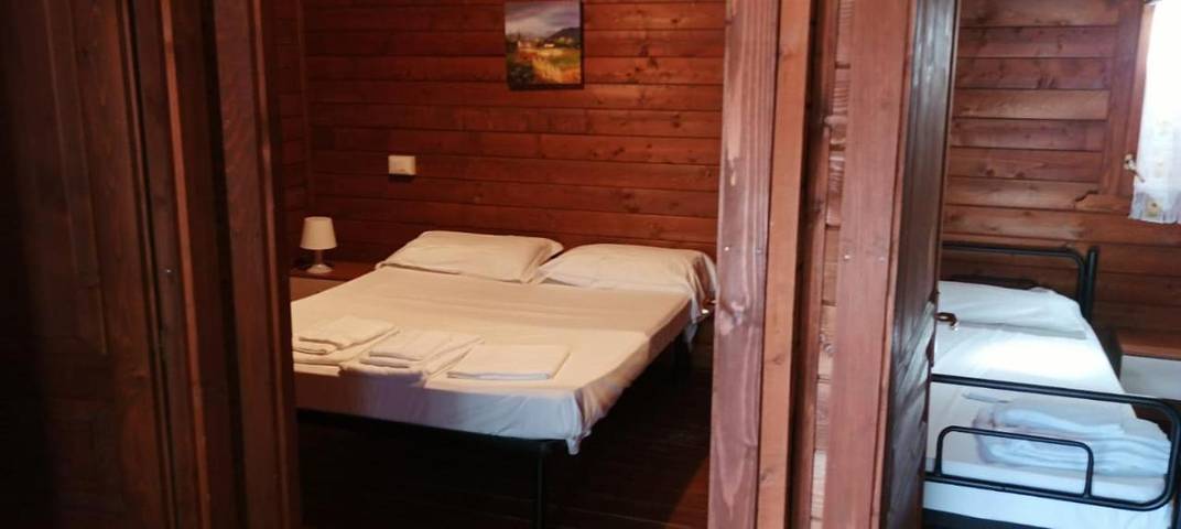 Tent with External Bathroom in Massa, Italienische Riviera