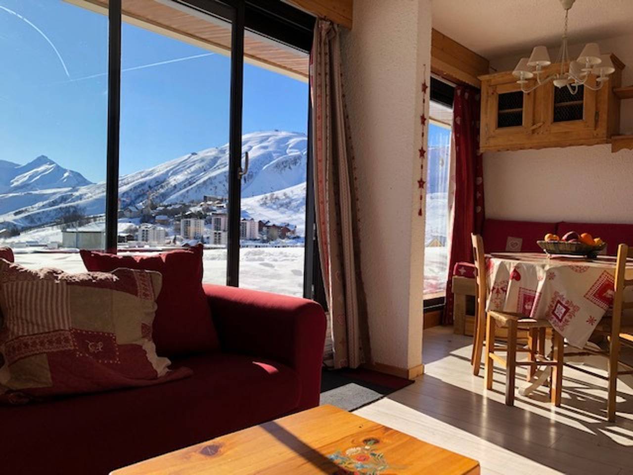 Appartement entier, Appartement 4 pers, accès ski, balcon, calme in La Toussuire, Fontcouverte-la-Toussuire
