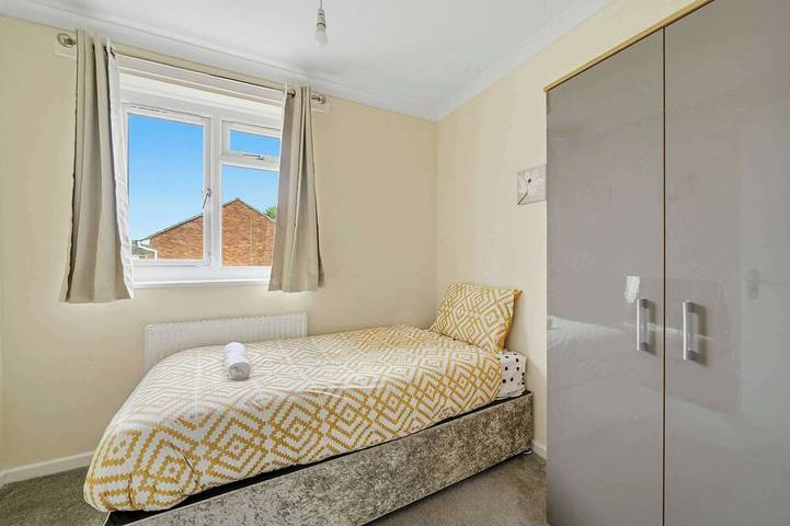 Cosy 3 bed house in Aylesbury in Aylesbury, Chiltern Hills