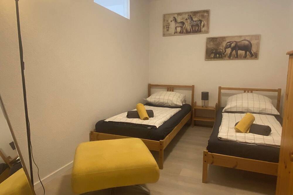 Appartement entier, 2.5 room apartment, terrace, kitchen Freiburg in Munzingen, Freiburg