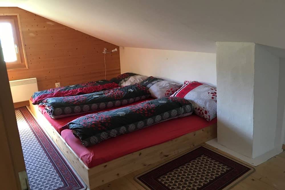 Ganze Wohnung, Berghütte Chalet Canischauna, Waltensburg, (Waltensburg/Vuorz), 58007B in Waltensburg/Vuorz Staziun, Waltensburg