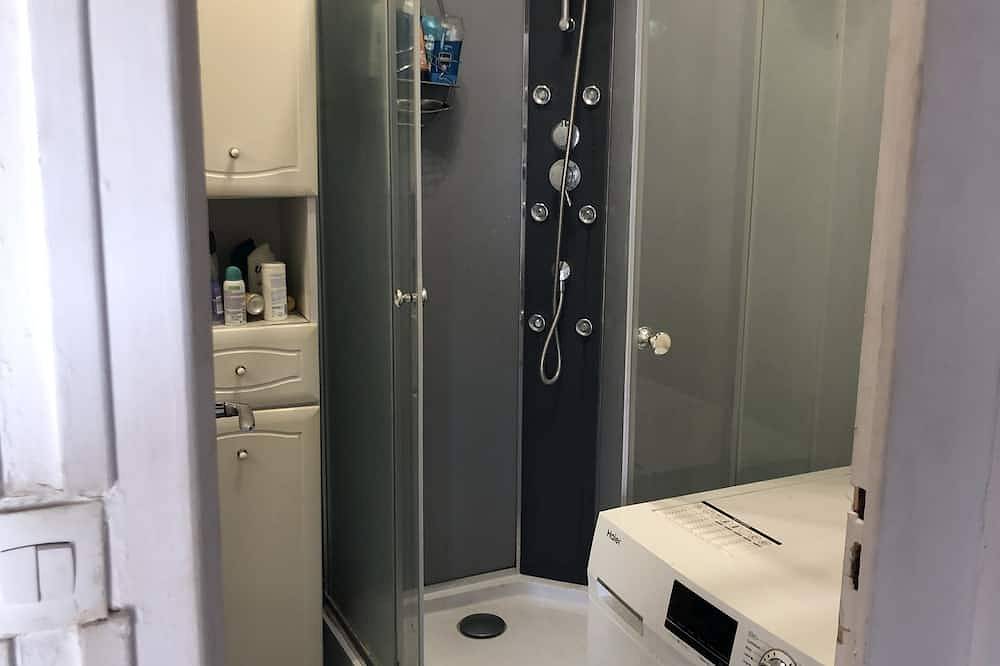 Close to all amenities: beach and shops in Mimizan Plage, Mimizan