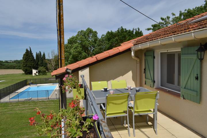 Gîte pour 4 personnes, avec Piscine à Saint-Papoul - 2