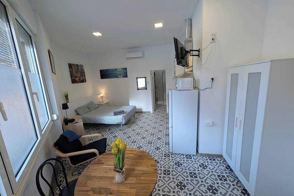 Entire apartment, Bint-121 Bint-121 in Sant Adrià de Besòs, Barcelonès