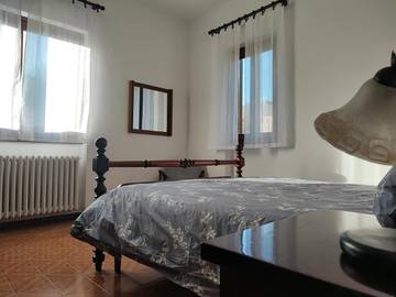 Gîte pour 4 personnes, avec jardin à Brovello-Carpugnino