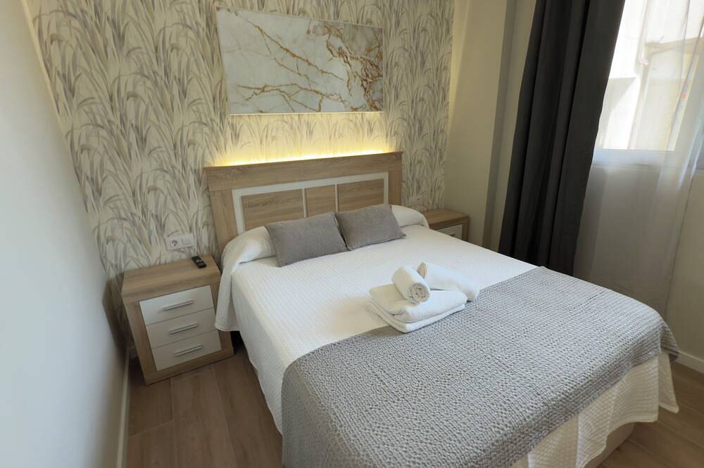 Entire apartment, Carude 76 Apartment in Monforte de Lemos, Lugo Province