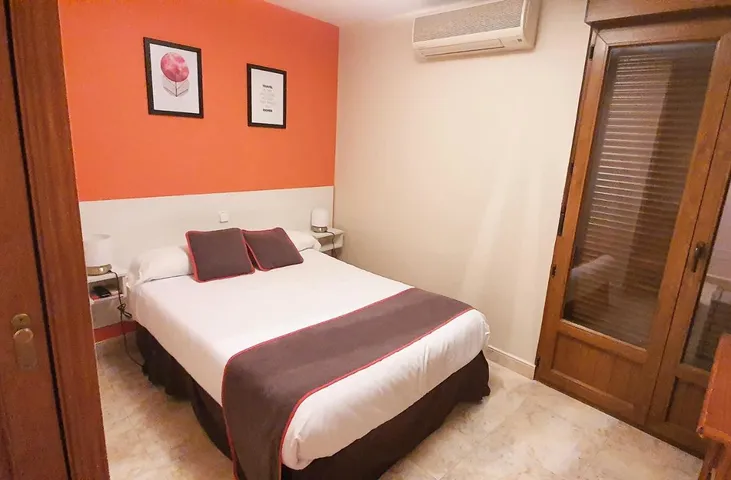 Casa de huéspuedes para 2 personas, con balcón y vistas - 1