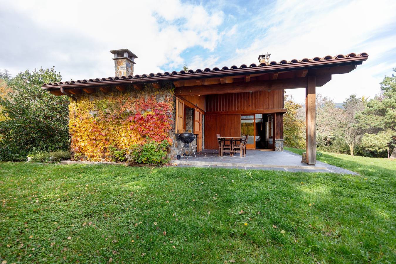Chalet 'Casa Perecampelles -Vall De Núria-' with Mountain View, Private Terrace and Wi-Fi in Campelles, Catalan Pyrenees
