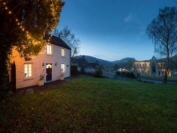 Holiday Rental for 6 People in Monmouthshire, South-Wales, Photo 1