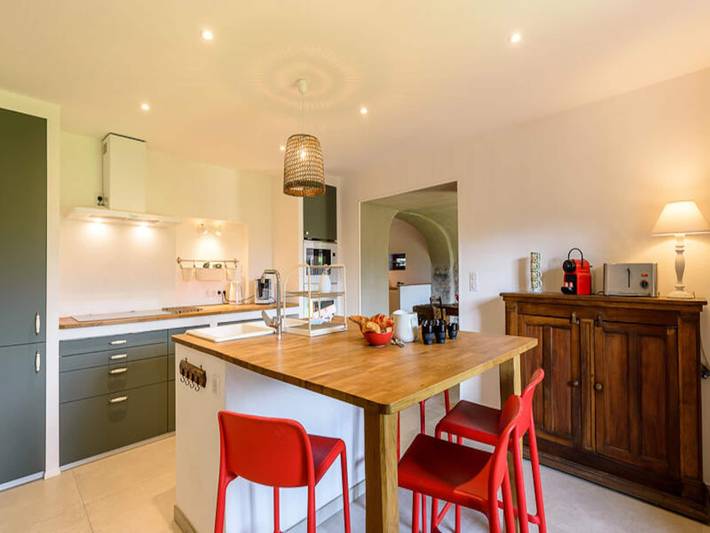 Gîte pour 14 personnes, avec balcon et jardin, adapté aux familles à Saint-Jorioz - 2