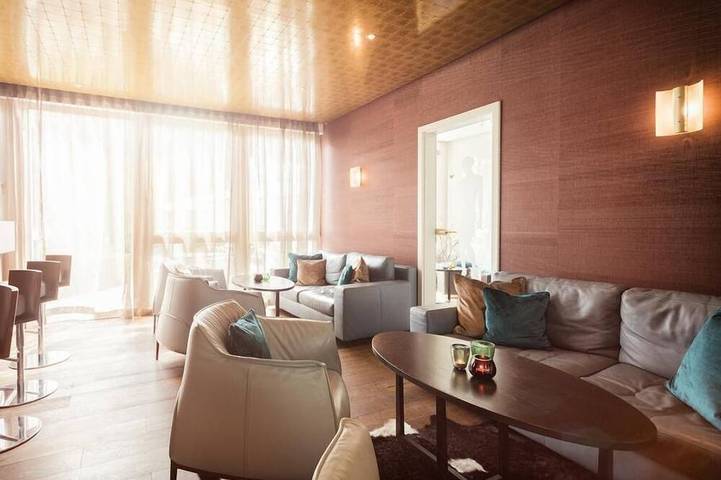 Ganze Wohnung, Einzelzimmer Superior Plus mit Balkon in Wurmlingen, Schwäbische Alb Radweg Region