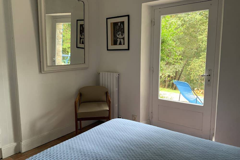The calm of the forest, a stone's throw from Auray and the beaches in Bono, Côte des Mégalithes
