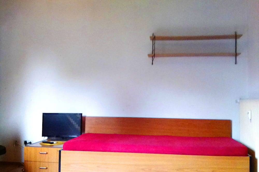 Ganze Wohnung, Nice Flat,2km city,1min Tram,car park,wifi,kitchen in Mannheim, Kurpfalz