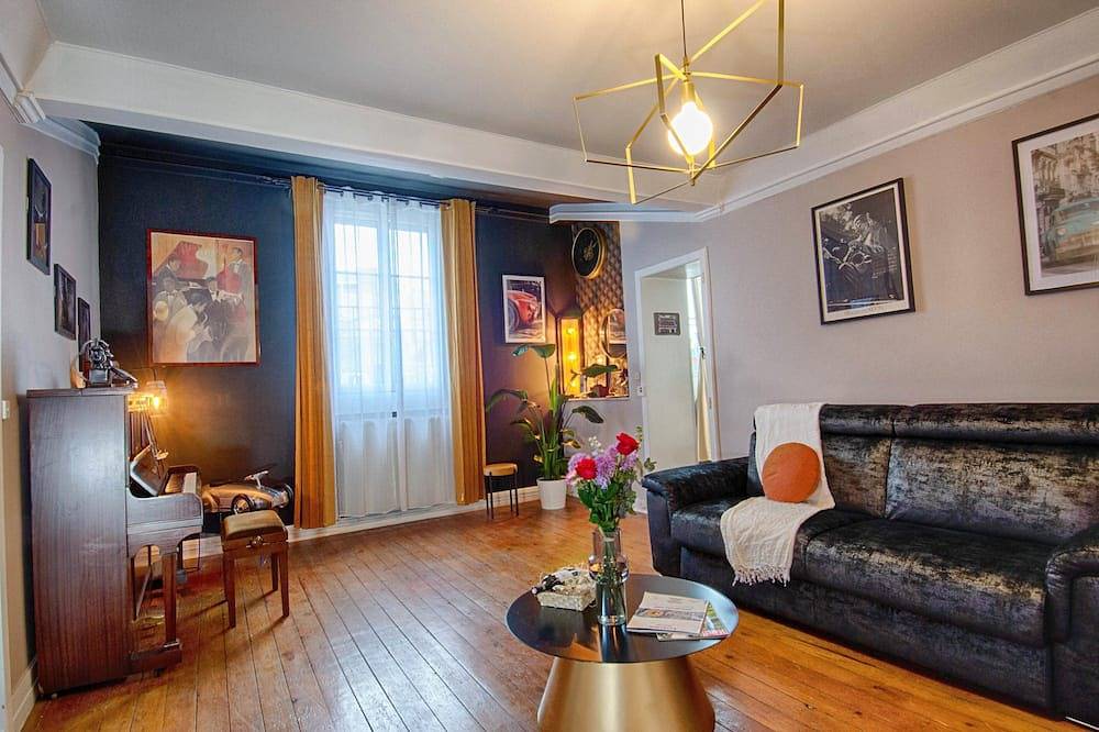 Ganze Wohnung, Warmth in the heart of Le Mans: Station, Centre & Parking in Le Mans, Sarthe