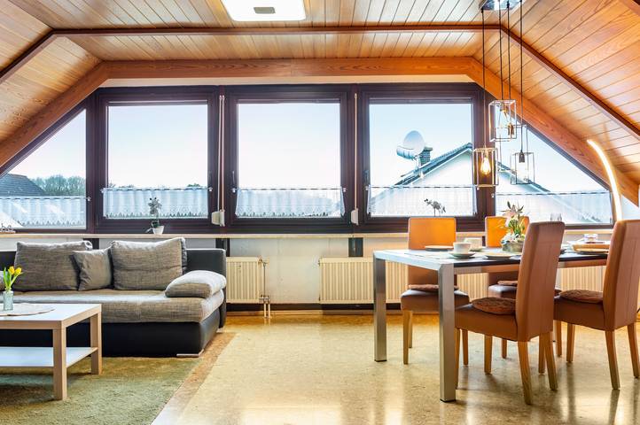 Entire apartment, Apartment 'Naturblick' with Mountain View, Shared Garden and Wi-Fi in Wiesenthau, Franconian Switzerland