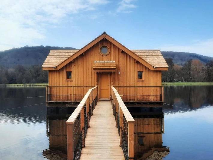 Location de vacances pour 4 personnes, avec terrasse et vue sur le lac à Beauchamps