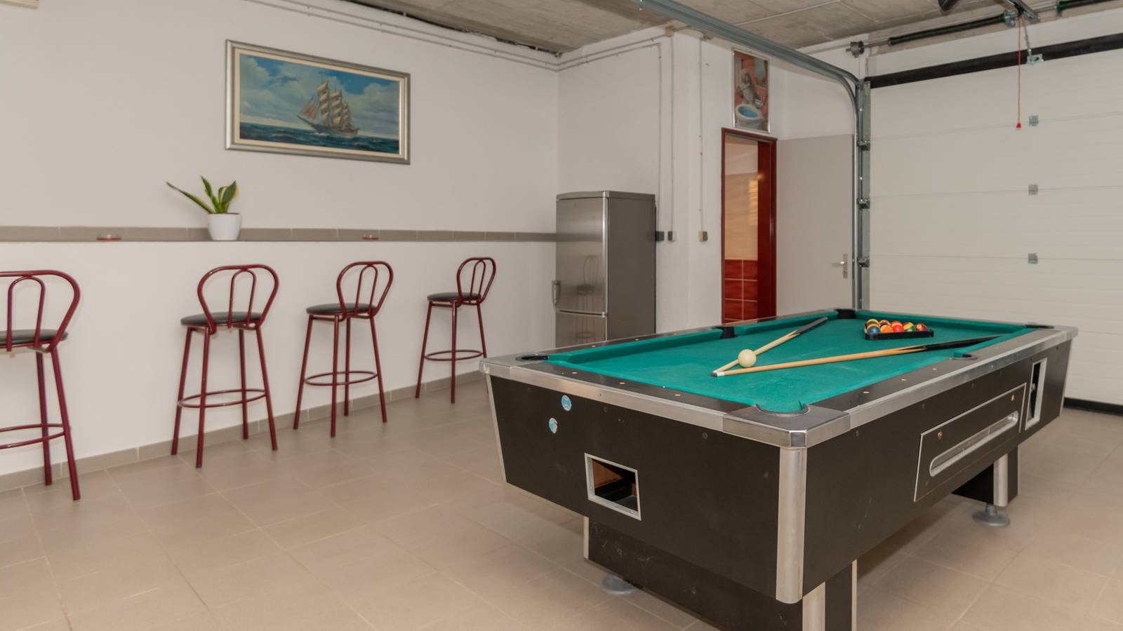 Villa Stipe - Makarska by Villas Guide in Bjelovar-Bilogora