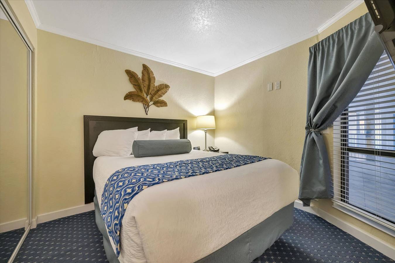 Apartamento entero, Waterfront Resort Condo   Balcony Heated Pool in Tampa, Tampa Bay