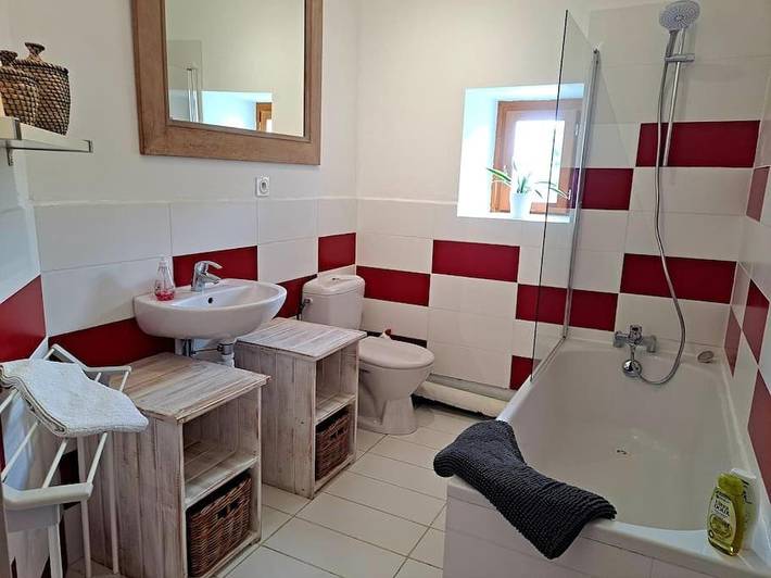 Location de vacances pour 6 personnes, avec jardin, animaux acceptés à Anché - 3