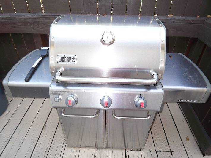 Beach rental for 8 people, with balcony and yard as well as pool in Miramar Beach