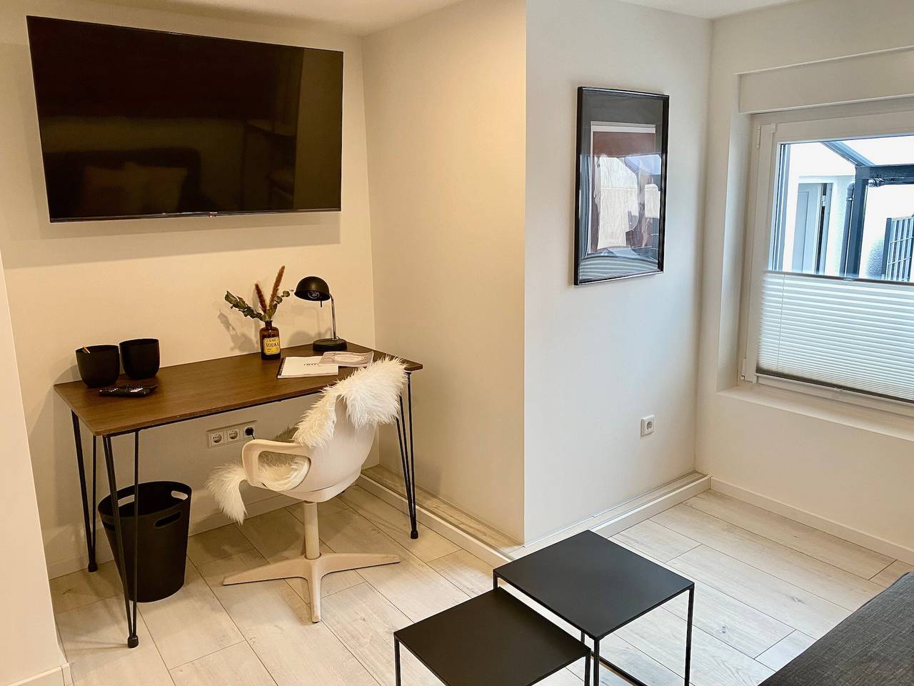 Ganze Wohnung, Ferienwohnung 'Nele' mit Bergblick, privater Terrasse und Wi-Fi in Plettenberg, Märkischer Kreis
