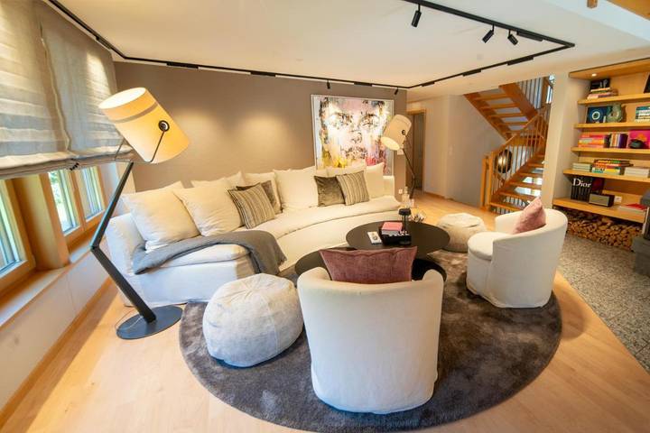Chalet für 11 Personen, mit Balkon und Terrasse sowie Garten und Sauna im Uri