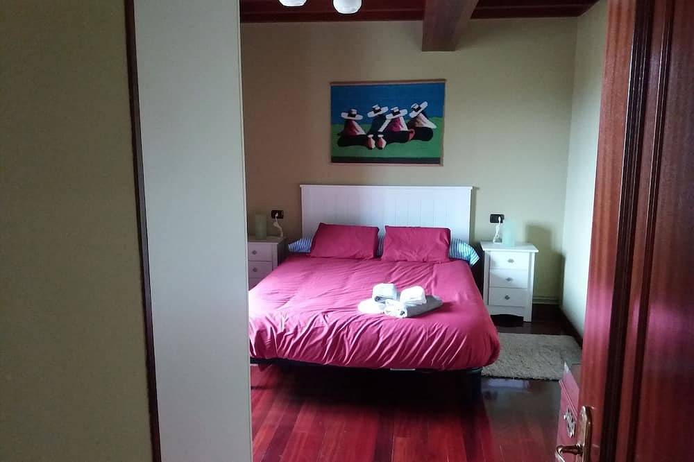 Steinhaus Vollständig Wiederherstellt in Ribadeo, Rías Altas